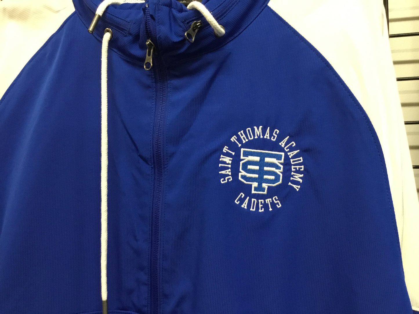 UA F20 MENS SMU ANORAK ROYAL