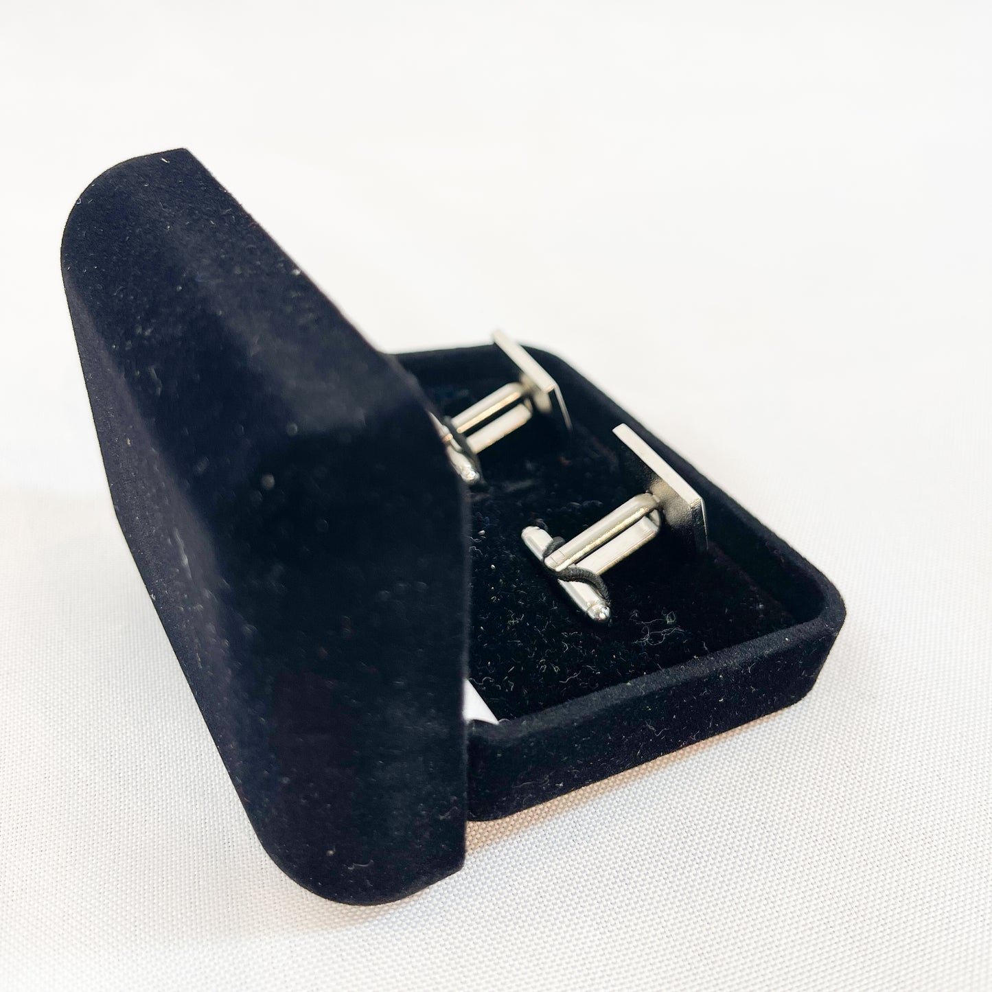 CUFF LINKS